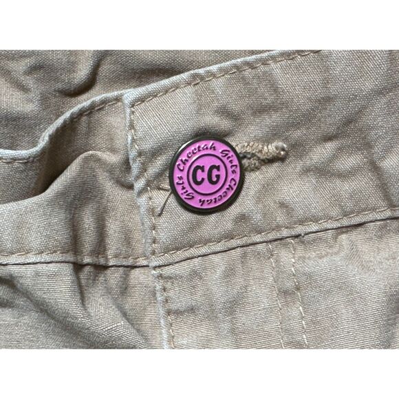 VINTAGE y2k The Cheetah Girls Tan Khaki Capris Size 12 - Picture 3 of 10